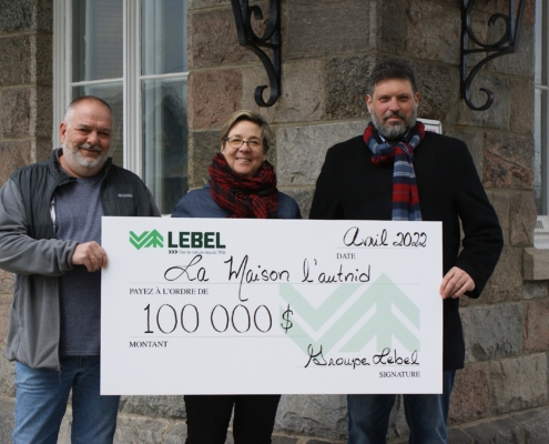 Résidence Doris-Dickner : Groupe Lebel remet une contribution de 100 000 $ à La Maison l’autnid
